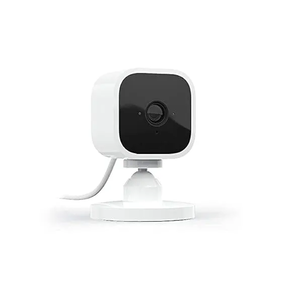 Blink Mini - Kompakt iç mekan takılabilir akıllı güvenlik kamerası, 2 image Blink Mini - Kompakt iç mekan takılabilir akıllı güvenlik kamerası, 2 image